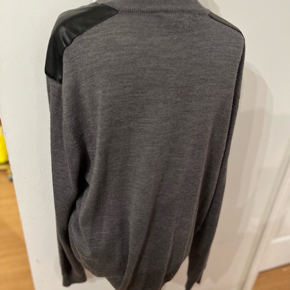 Michael Kors gray half zip sweater, size XL - Picture 4 of 6